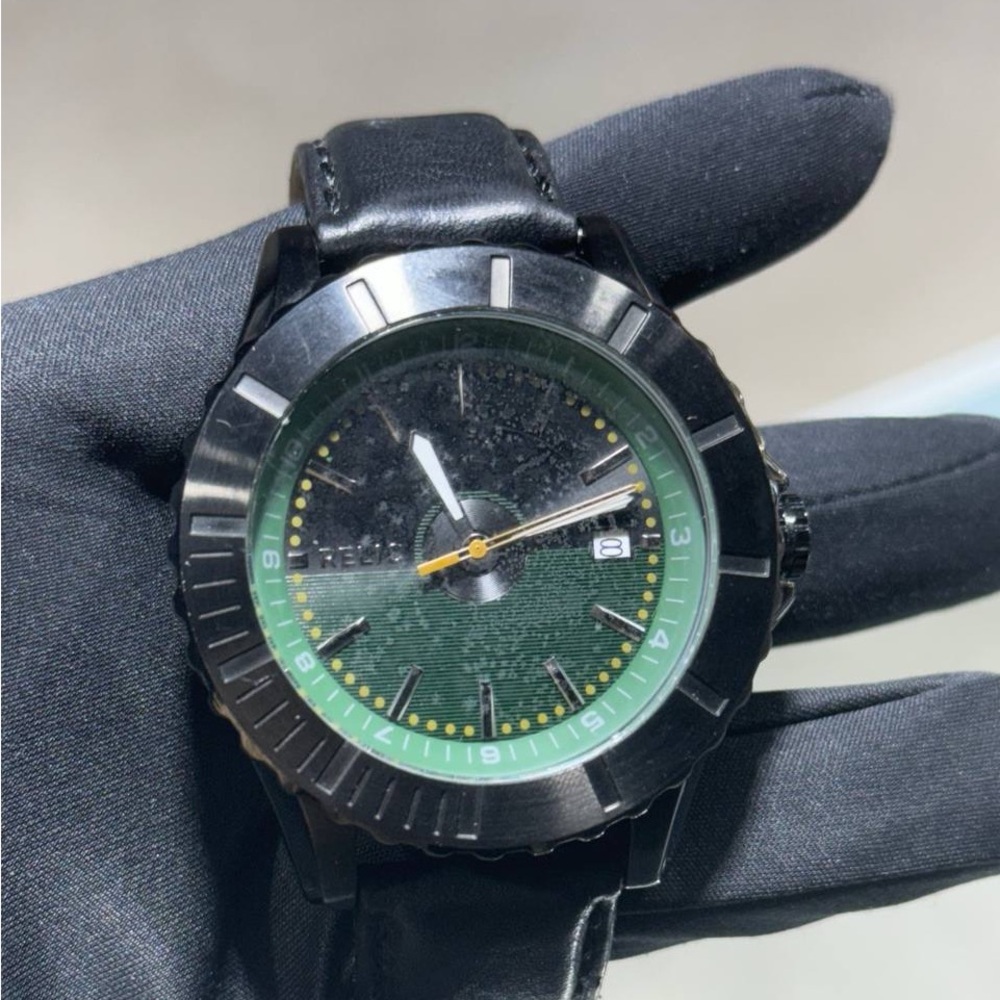 Relic by Fossil Avondale Green Dial Black Leather ZR 11992 Men's- Pre Owned